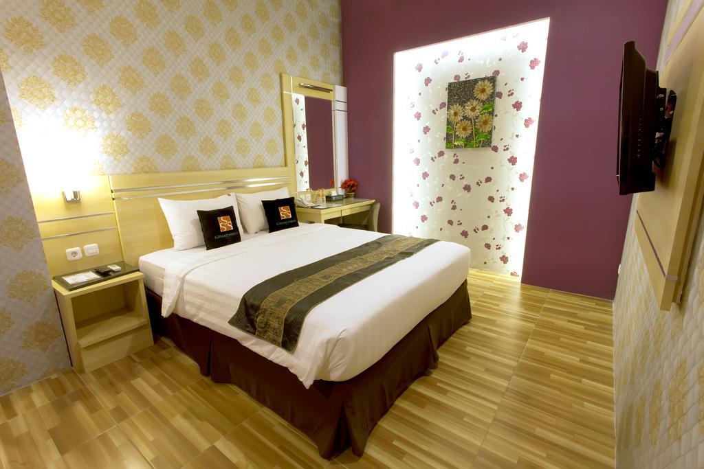 Grand Sovia Hotel Бандунг Екстериор снимка